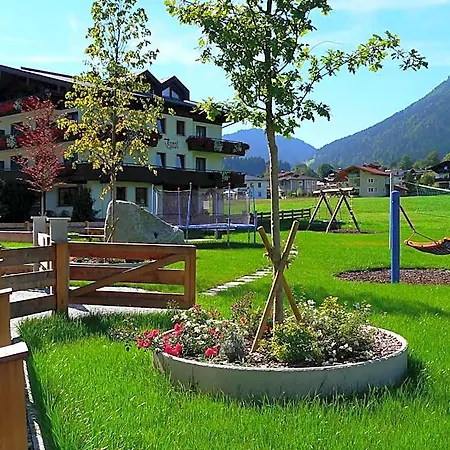 Tyrol Am Wilden Kaiser Hotel 4*