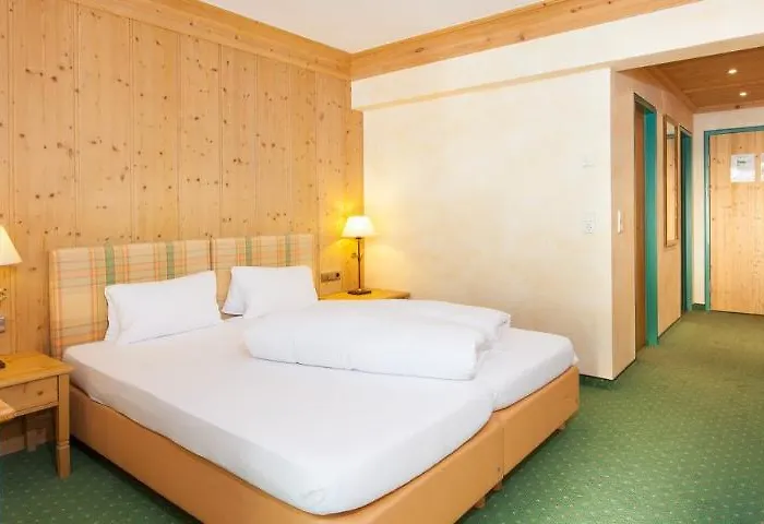 Hotel Tyrol Am Wilden Kaiser 4*