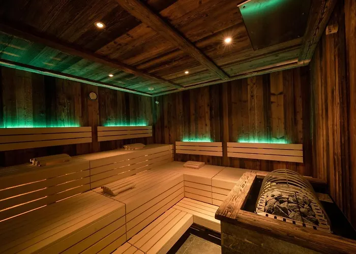 Hotel Tyrol Am Wilden Kaiser 4*